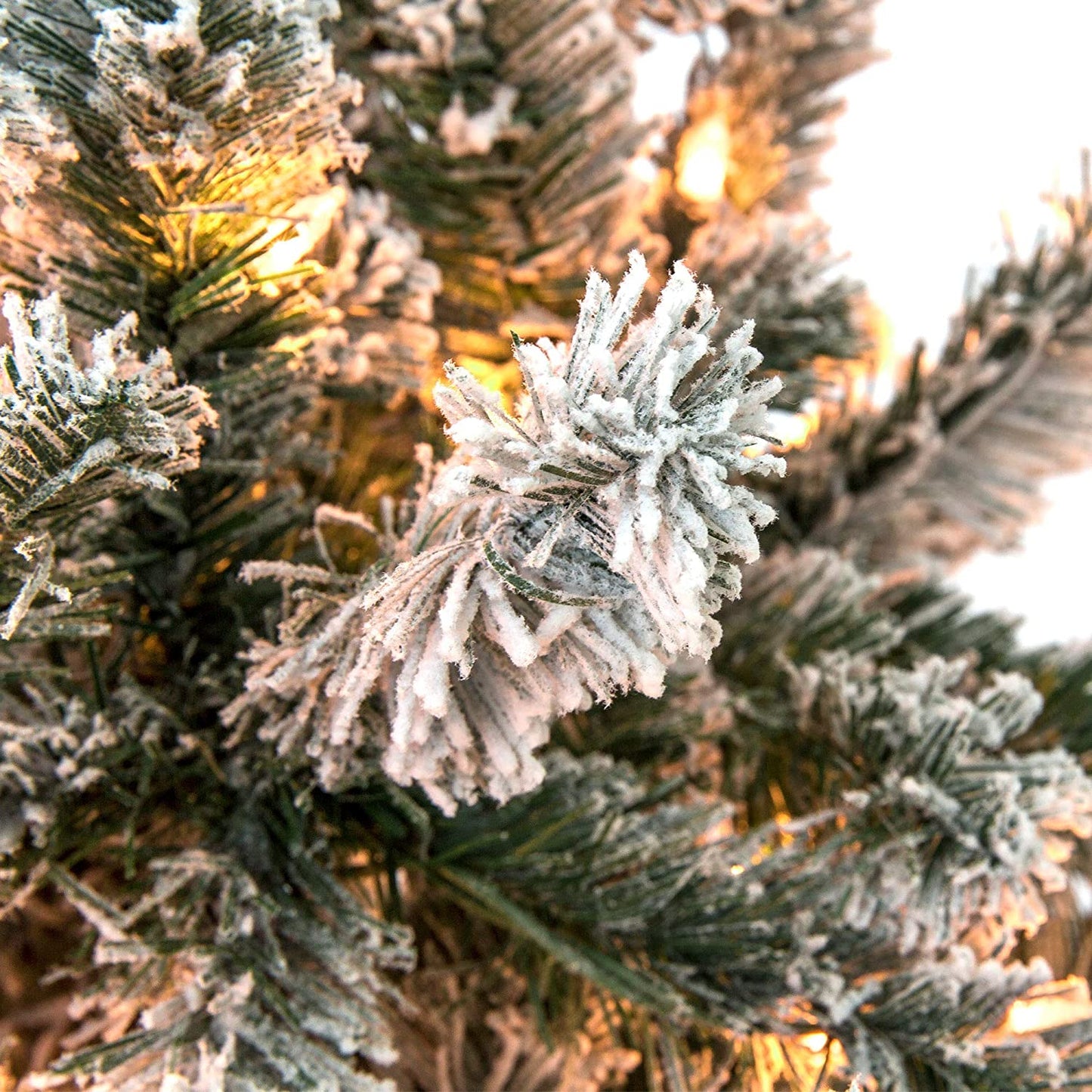 Wadan 6FT Christmas Tree with Snow and Lights zoom