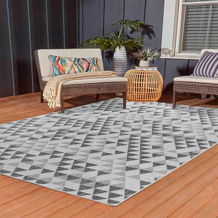 Wadan Sky Triangle Grey Rugs - Indoor / Outdoor Main 2